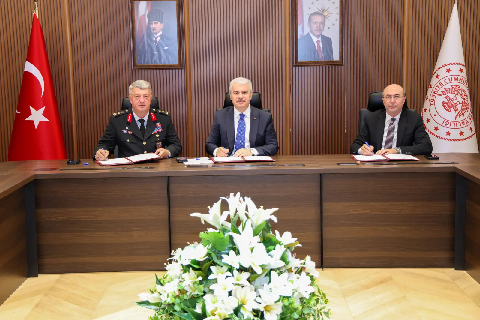 Selçuklu Belediyesi Jandarma KGYS güvenlik kamerası protokol imza töreni Konya Valisi İbrahim Akın Ahmet Pekyatırmacı