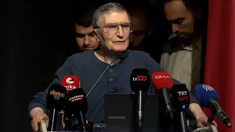 Nobel ödüllü Aziz Sancar, Diyarbakır’da öğrencilerle buluştu