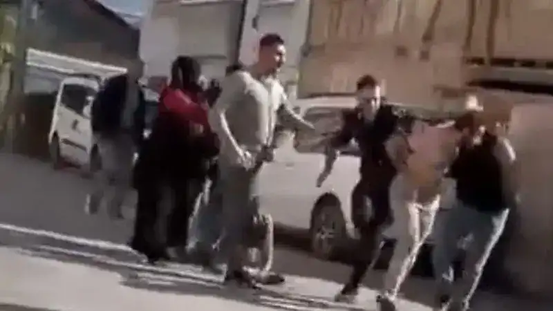 Bursa'da müteahhit ile inşaat işçileri arasında kavga: 8 yaralı