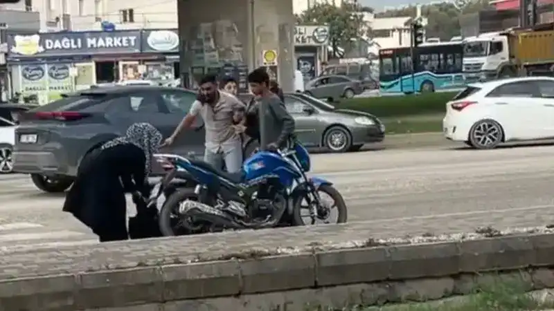 Trafikte sopalı kavgada 2 sürücüye 360 bin TL ceza