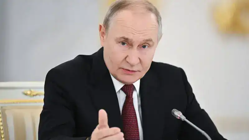Putin: Avrupa'daki protestoların nedeni yönetimlerin kendi hataları