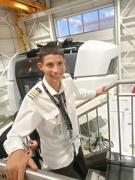 Beyşehirli Burak Subaşı’nın pilotluk hayali kokpitte gerçekleşti