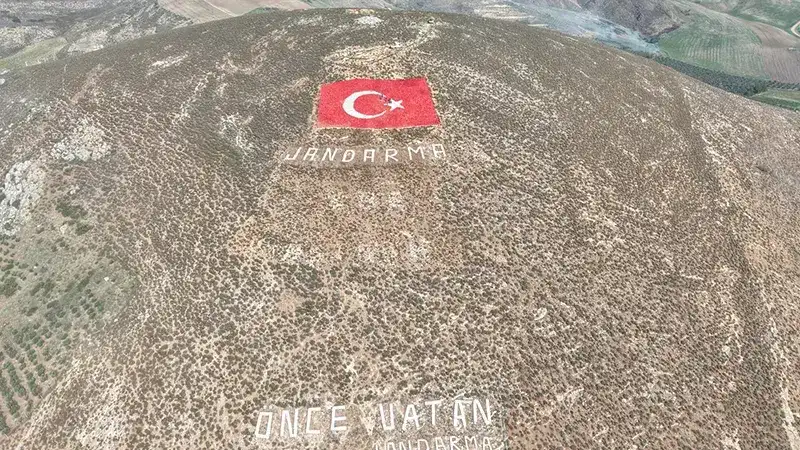 Cumhuriyet Bayramı'na özel Türk Bayrağı boyaması