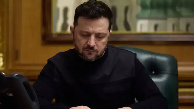 Zelenskiy: Kiev ve Dnipro bölgelerinde yaklaşık 280 bin aile elektriksiz