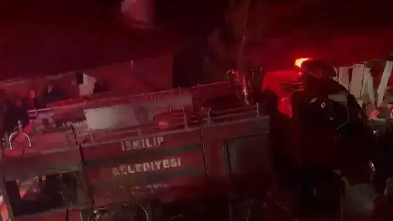 Çorum'da imam lojmanı ve boş bir ev yandı