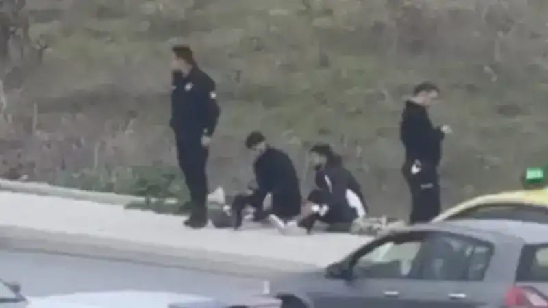 Avcılar'da 'Dur' ihtarına uymayan motosikletli 2 şüpheliye 390 bin lira ceza