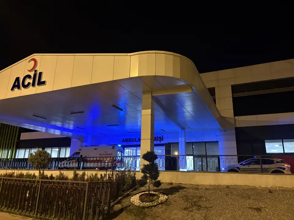 Kayseri’de otomobille çarpışan motosiklet sürücüsü ağır yaralandı