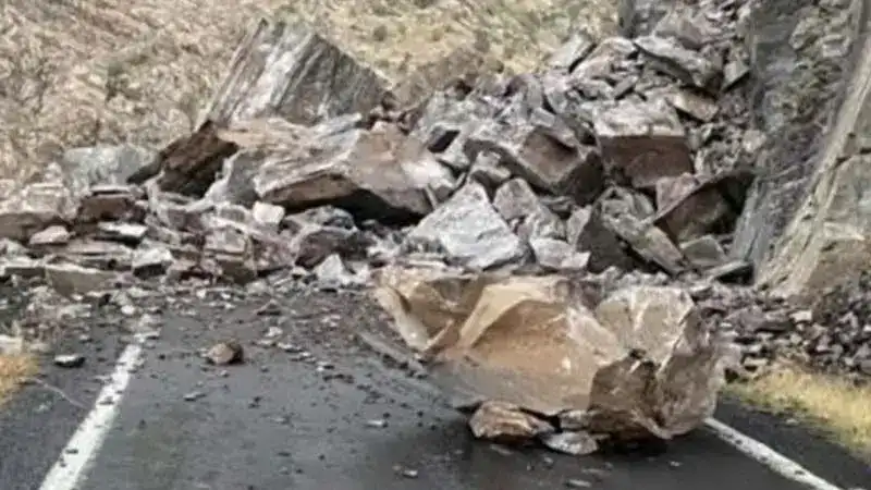 Şırnak-Beytüşşebap kara yolu ulaşıma kapandı