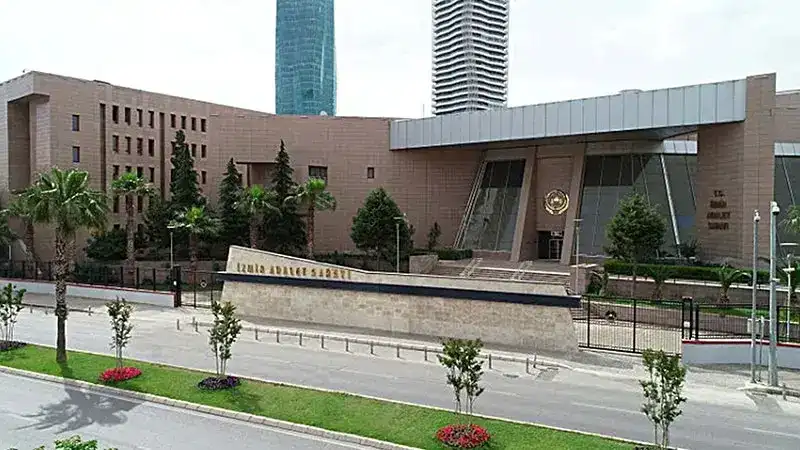 İzmir’de inşaat firmasına operasyon