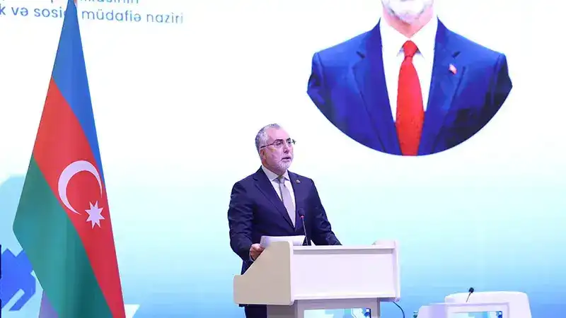 Çalışma ve Sosyal Güvenlik Bakanı Işıkhan, Azerbaycan'da
