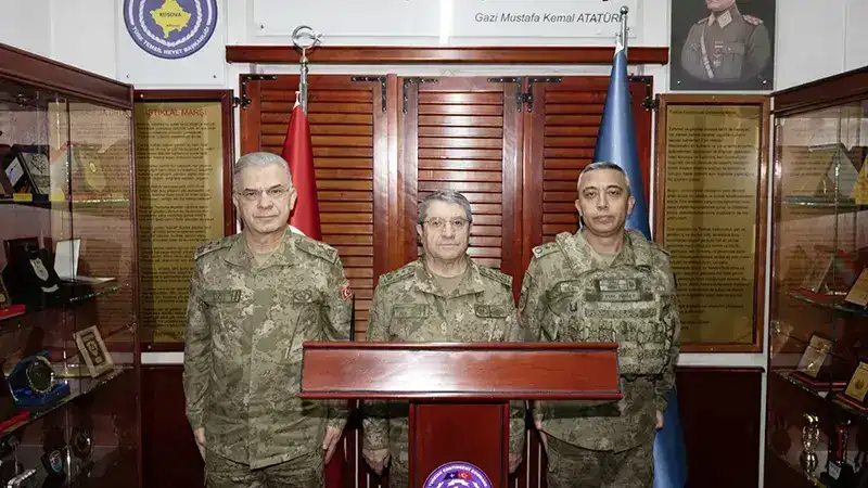 Genelkurmay Başkanı Orgeneral Bayraktaroğlu, Kosova'da