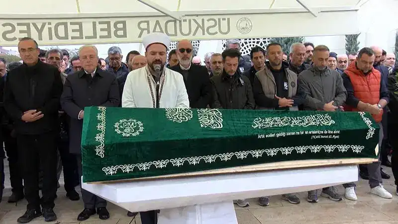 Can Yayınları Genel Yayın Yönetmeni Cem Akaş son yolculuğuna uğurlandı