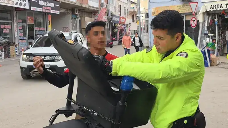 ?Gözünün yağını yiyeyim, ceza yazma’ diyen ehliyetsiz sürücüye 40 bin TL ceza
