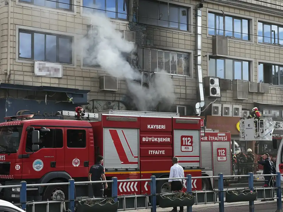 Kayseri’de iş yerinde çıkan yangın söndürüldü
