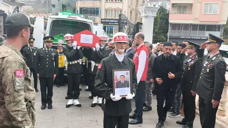 Şehit uzman çavuş, Kahramanmaraş'ta toprağa verildi