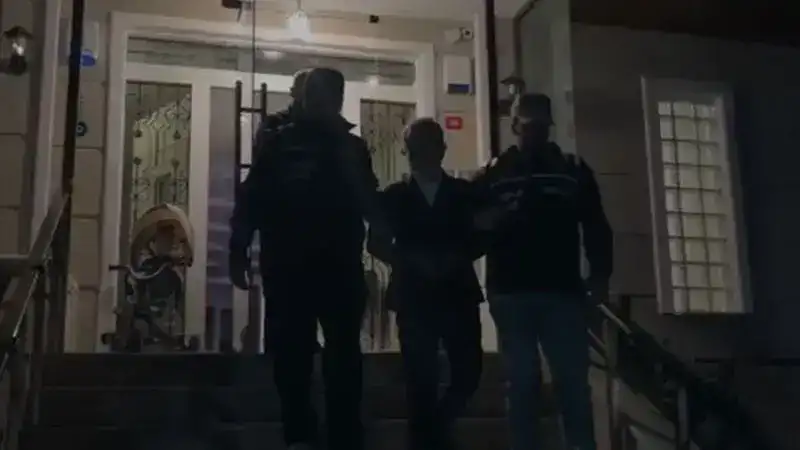 ?Çok önemli bir bakan cuma günü istifa edecek’ paylaşımı yapan Ali Tarakcı, gözaltına alındı