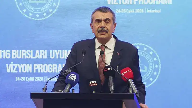 Bakan Tekin, '1416 Bursları Uyum ve Vizyon' programında konuştu