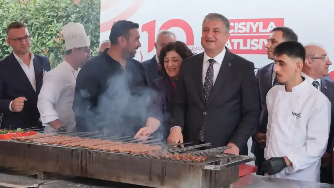 Uluslararası Adana Lezzet Festivali'ne İstanbul'da renkli tanıtım