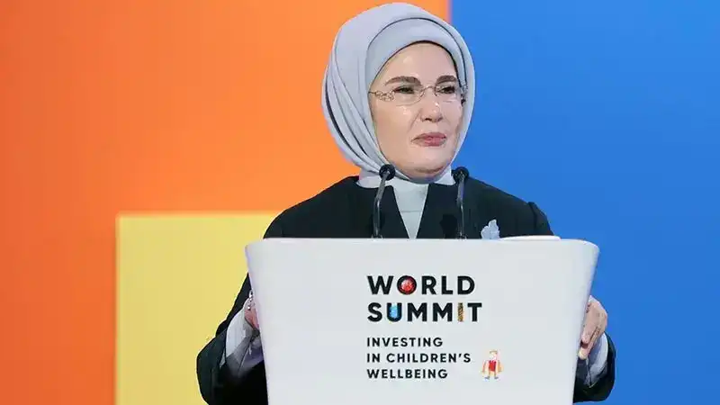Emine Erdoğan: Gazze başta olmak üzere savaş bölgelerindeki çocukların sesi olmayı insanlık vazifemiz görüyoruz