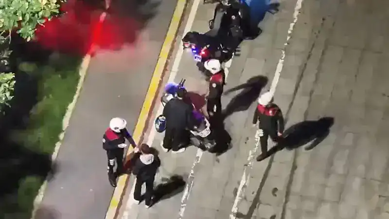 Beyoğlu’nda dron destekli denetim: Aranan 22 kişi yakalandı