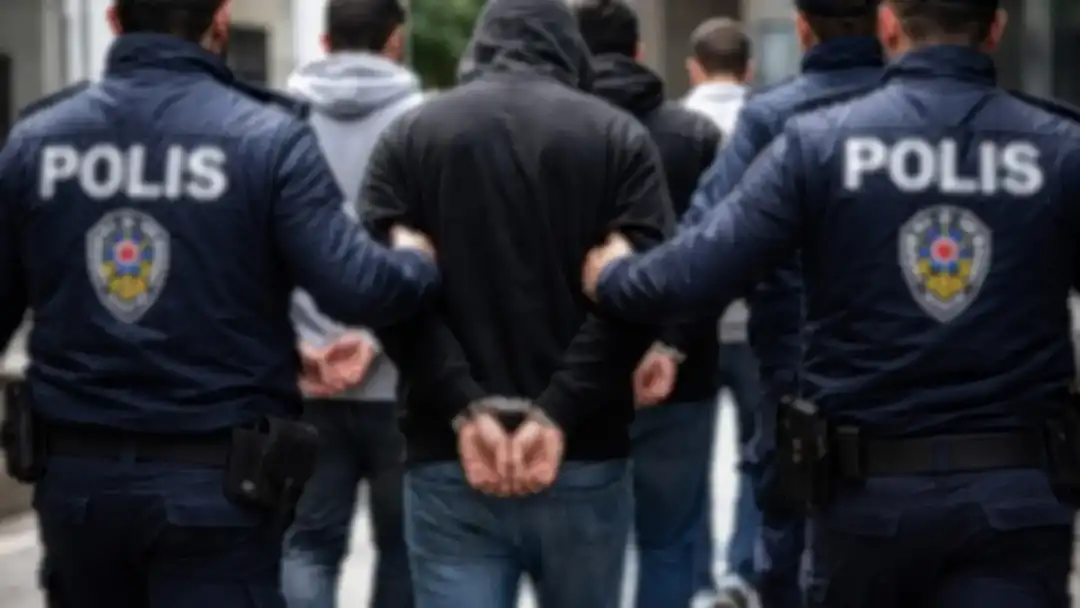 Sermaye piyasası soruşturmasında 2 şüpheli gözaltına alındı