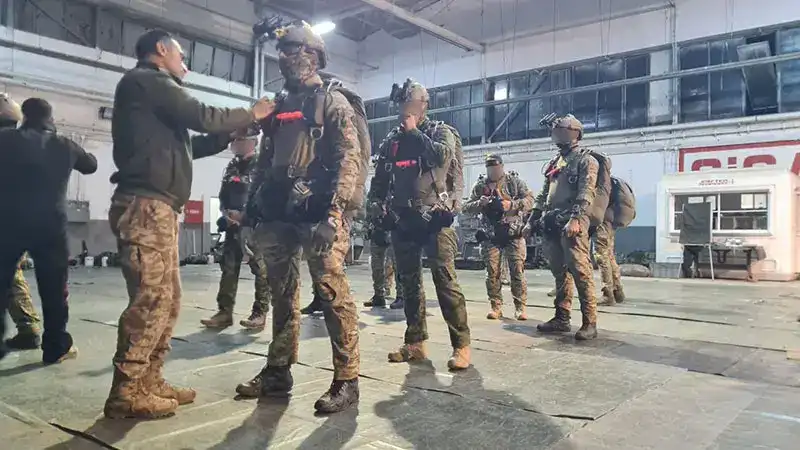 Mehmetçikten, Slovakya askerine eğitim
