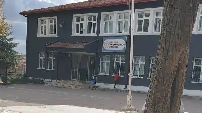 Kayseri’de 12 öğrenci, gıda zehirlenmesi şüphesiyle hastaneye kaldırıldı