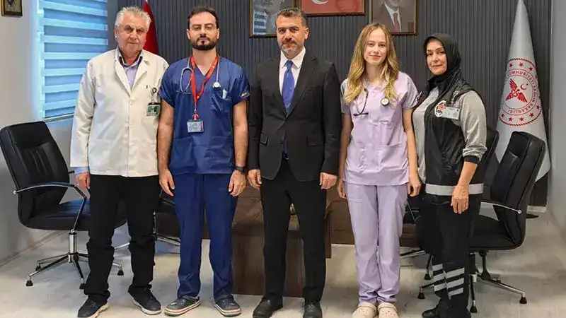 İnegöl Devlet Hastanesi çalışanlarının çocukları aynı hastanede doktor oldu