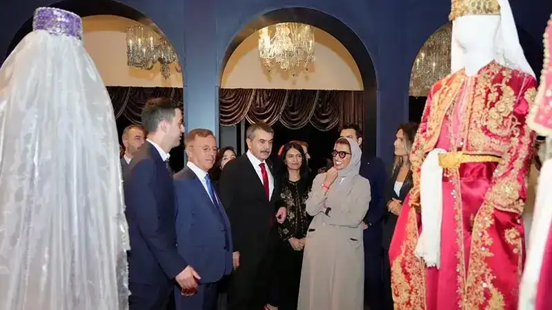 Abu Dabi'de Osmanlı ve Anadolu'nun çeyiz mirası tanıtıldı